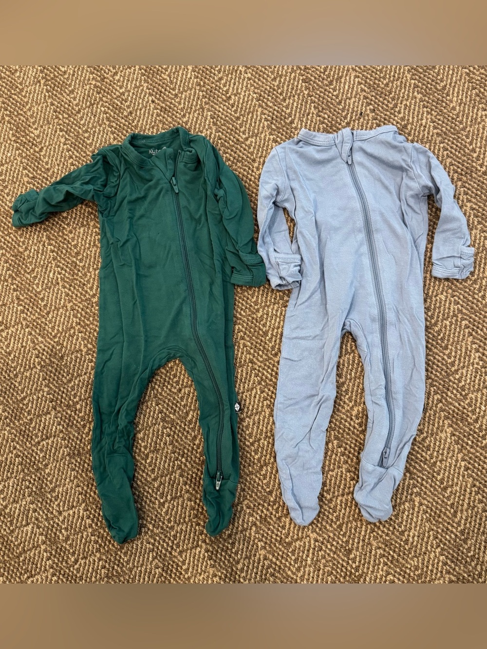 Kyte Baby  Bamboo Zipper Footie Pajamas, Set of 2, 0-3 Months, Blue and Green